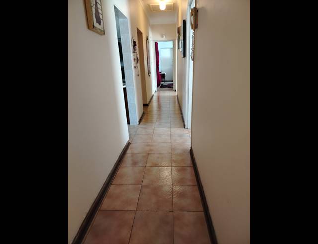 3 BEDROOM HOUSE FOR SALE IN PIONEER PARK